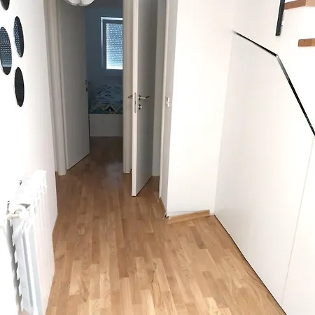 Apartment 4 *